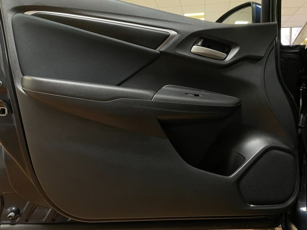 Used Honda Jazz 2019 for sale - 76582079: Photo 40