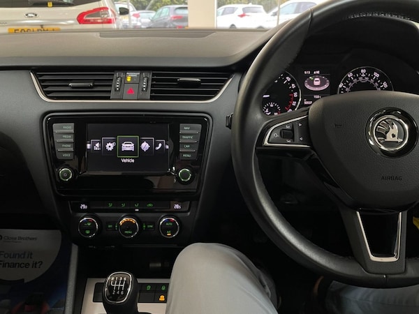 Used Skoda Octavia 2015 for sale - 76256099: Photo 21