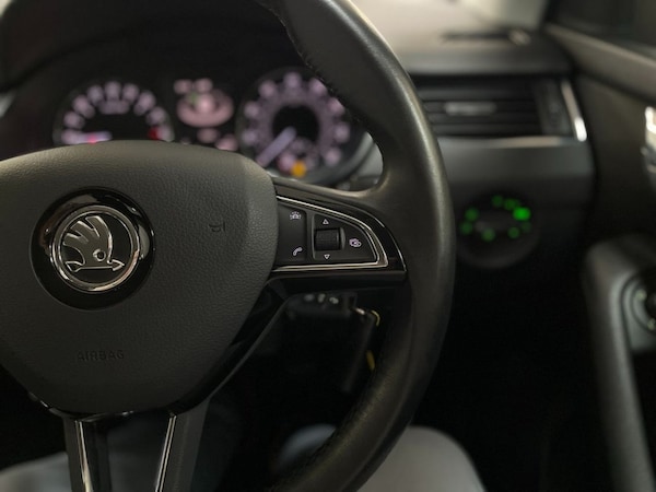 Used Skoda Octavia 2015 for sale - 76256099: Photo 30