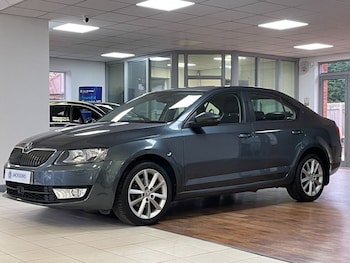 Used Skoda Octavia 2015 for sale - 76256099: Photo 4