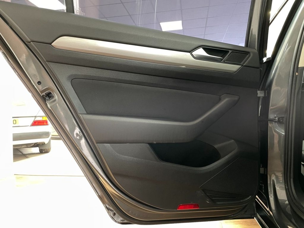 Used Volkswagen Passat 2015 for sale - 76429618: Photo 40