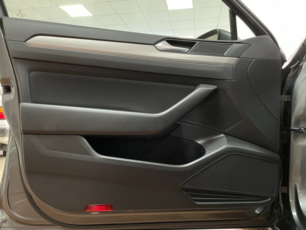 Used Volkswagen Passat 2015 for sale - 76429618: Photo 41