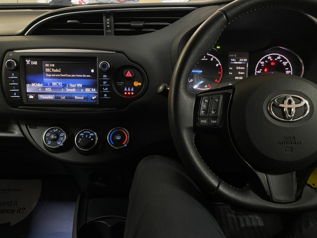 Used Toyota Yaris 2017 for sale - 76950178: Photo 24