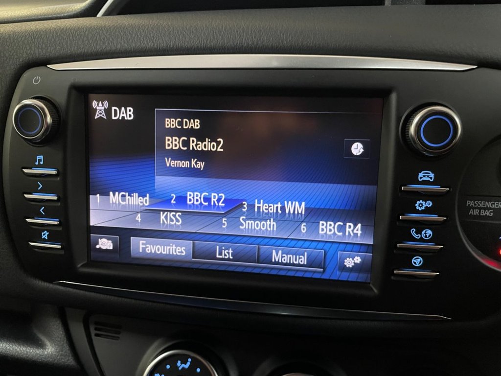 Used Toyota Yaris 2017 for sale - 76950178: Photo 25