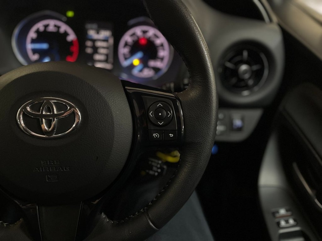 Used Toyota Yaris 2017 for sale - 76950178: Photo 31