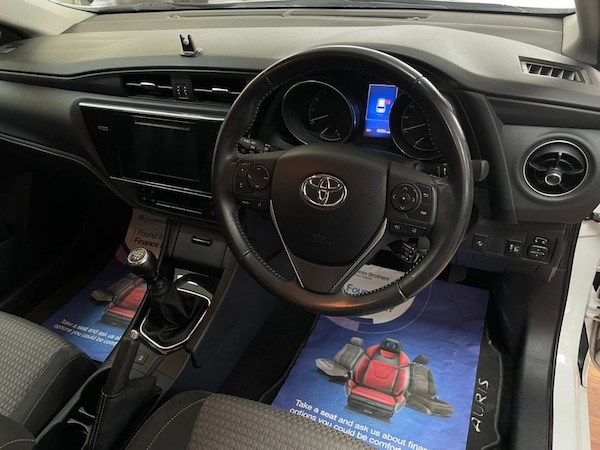 Used Toyota Auris 2017 for sale - 76163585: Photo 15