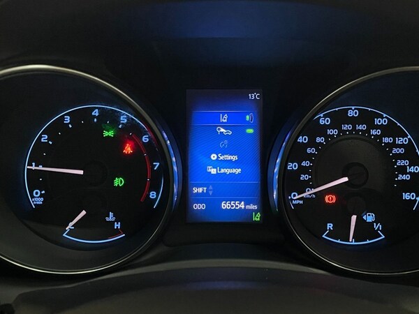 Used Toyota Auris 2017 for sale - 76163585: Photo 32