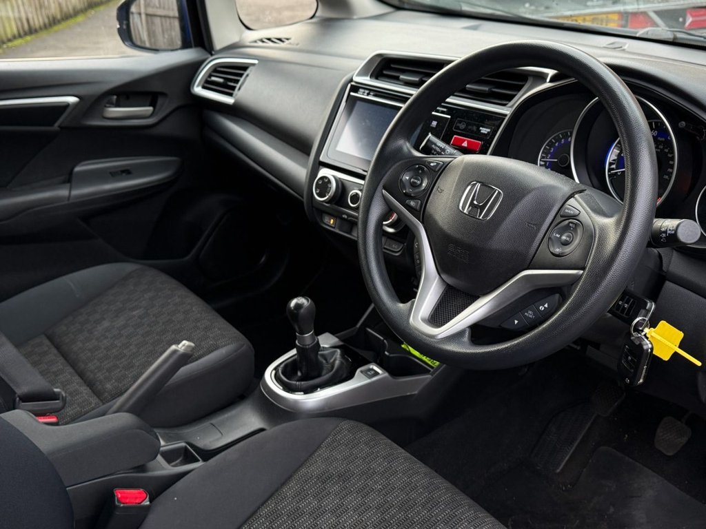 Used Honda Jazz 2016 for sale - 77205456: Photo 2