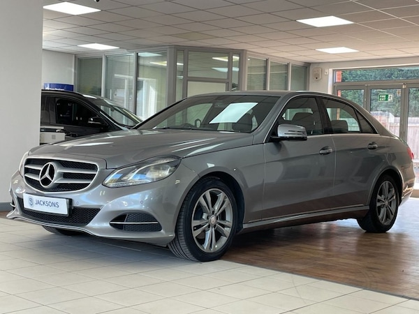 Used Mercedes-Benz E-Class 2014 for sale - 76028984: Photo 4