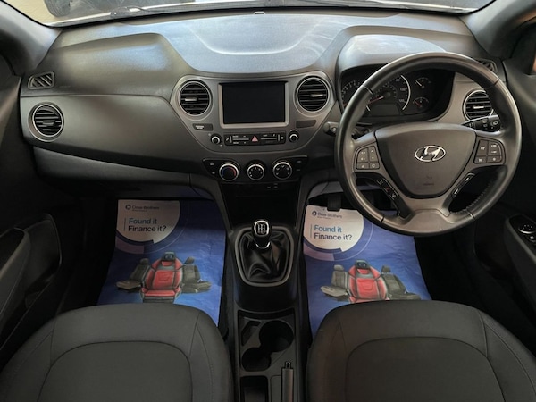 Used Hyundai i10 2019 for sale - 76241341: Photo 2