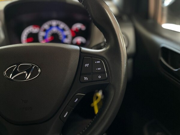 Used Hyundai i10 2019 for sale - 76241341: Photo 30