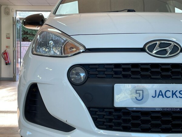 Used Hyundai i10 2019 for sale - 76241341: Photo 6