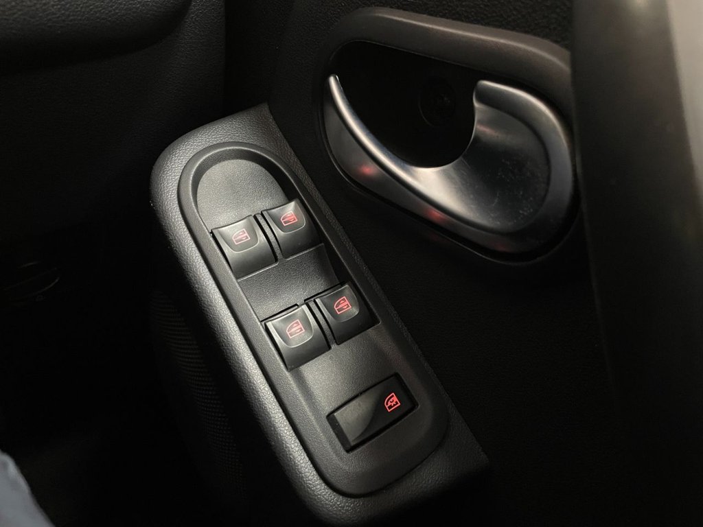 Used Dacia Duster 2018 for sale - 76900422: Photo 31