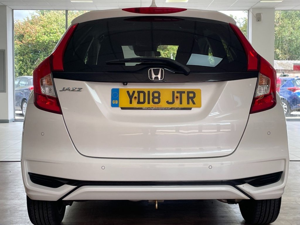 Used Honda Jazz 2018 for sale - 76751035: Photo 11