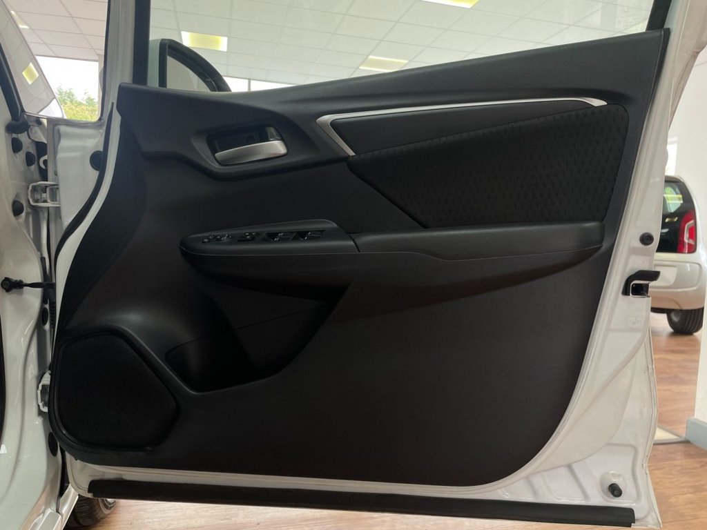 Used Honda Jazz 2018 for sale - 76751035: Photo 39