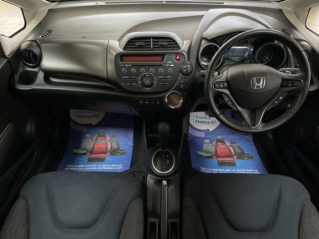 Used Honda Jazz 2012 for sale - 76685882: Photo 2