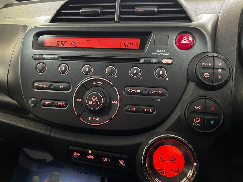 Used Honda Jazz 2012 for sale - 76685882: Photo 22