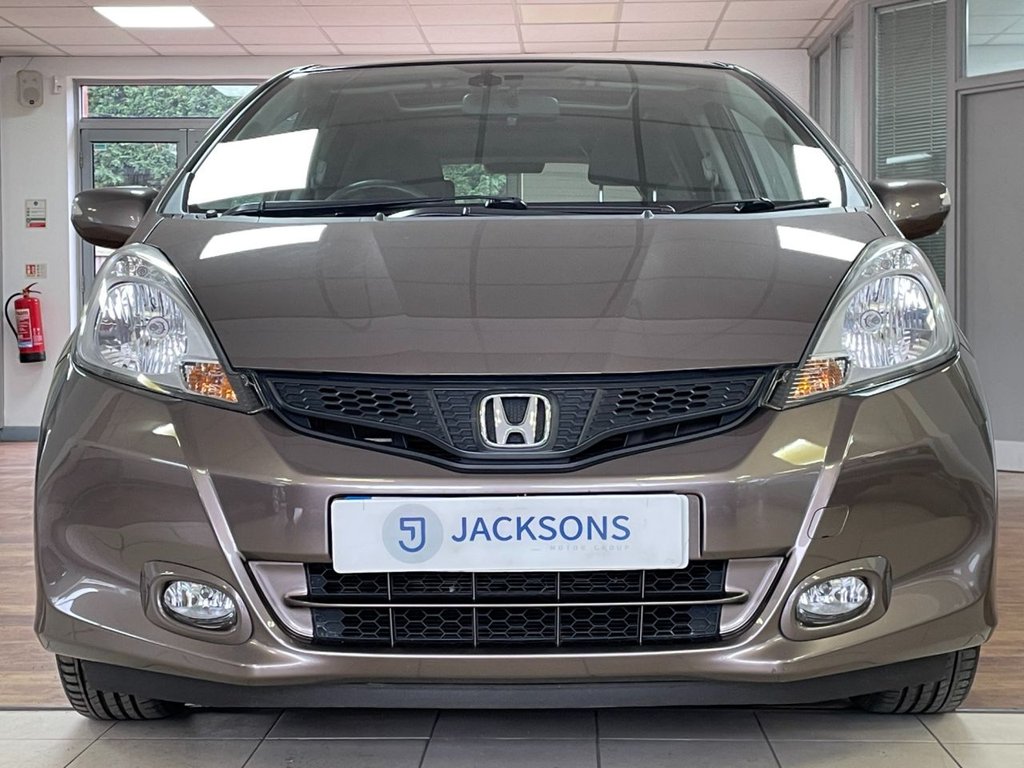 Used Honda Jazz 2012 for sale - 76685882: Photo 5