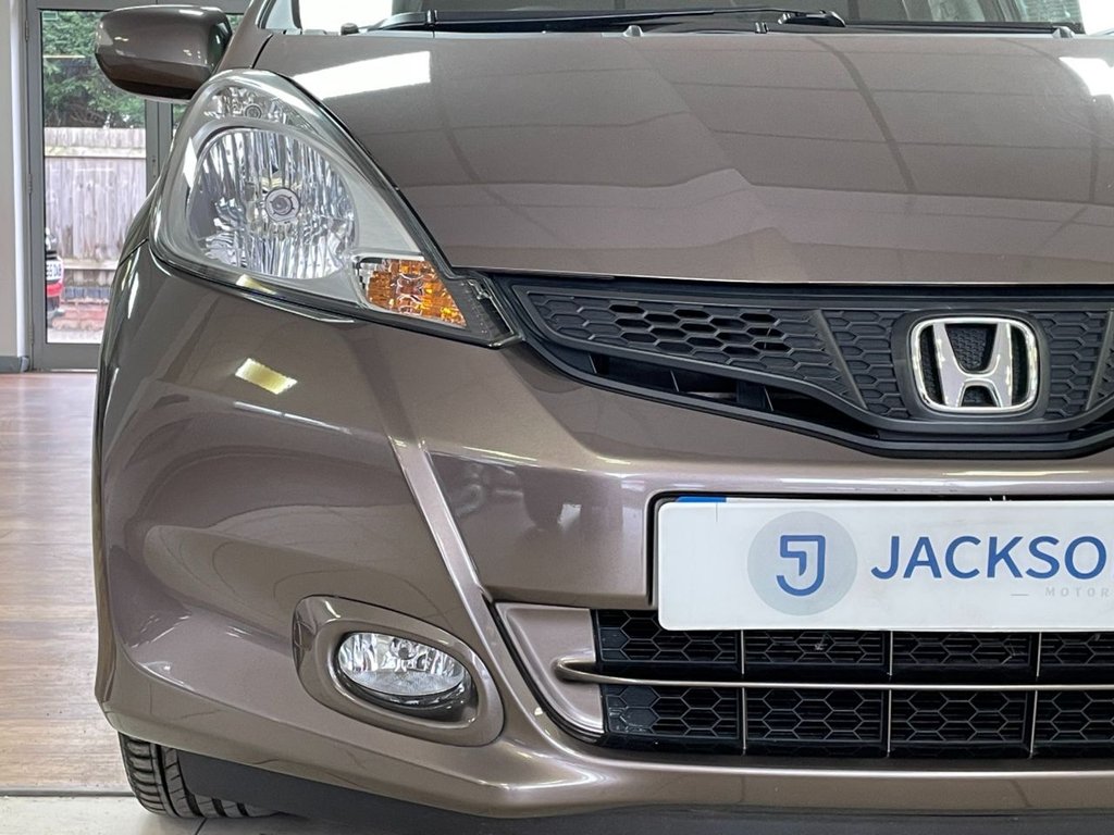 Used Honda Jazz 2012 for sale - 76685882: Photo 6