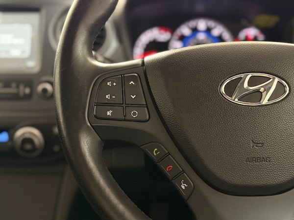 Used Hyundai i10 2018 for sale - 76202451: Photo 27
