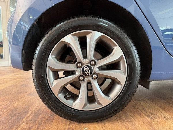 Used Hyundai i10 2018 for sale - 76202451: Photo 33