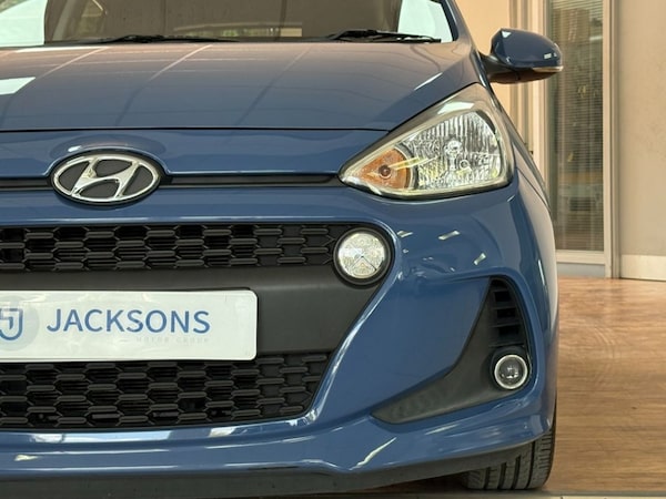 Used Hyundai i10 2018 for sale - 76202451: Photo 7