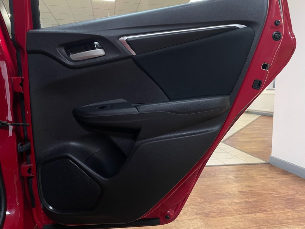 Used Honda Jazz 2018 for sale - 76724254: Photo 39