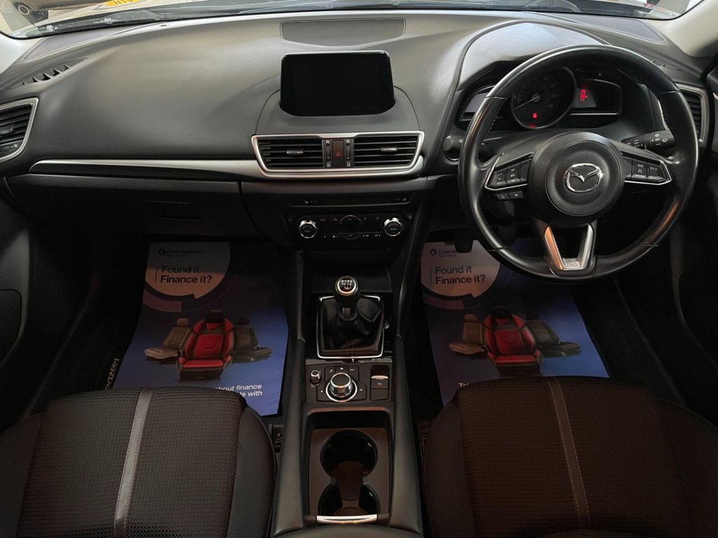 Used Mazda Mazda3 2018 for sale - 76934633: Photo 2