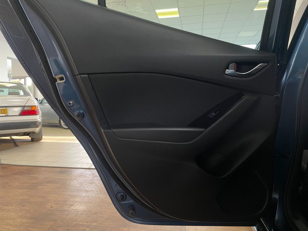 Used Mazda Mazda3 2018 for sale - 76934633: Photo 42