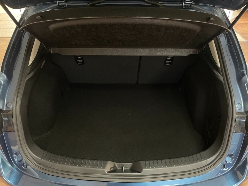 Used Mazda Mazda3 2018 for sale - 76934633: Photo 45