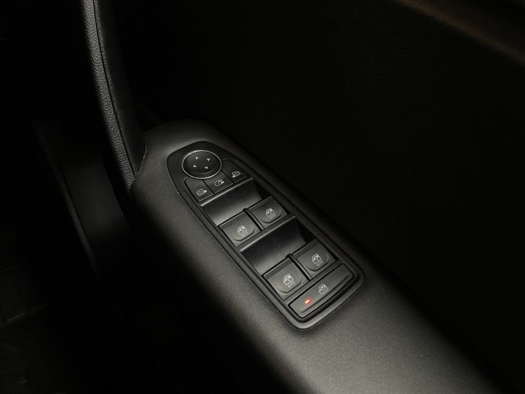 Used Renault Captur 2021 for sale - 76950132: Photo 33