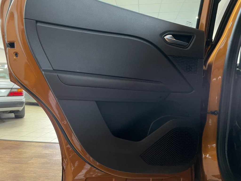 Used Renault Captur 2021 for sale - 76950132: Photo 43