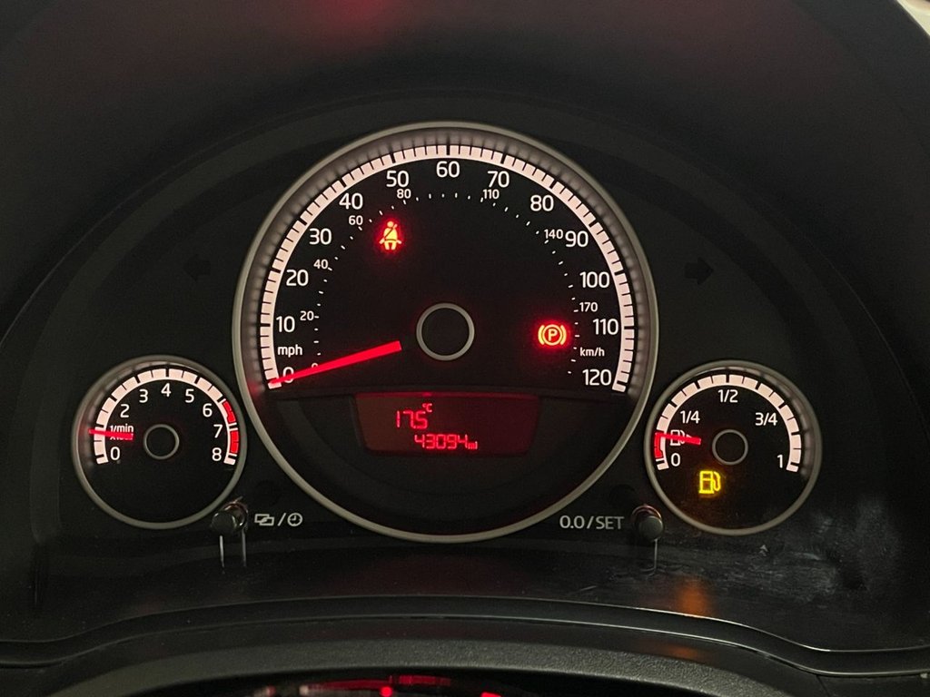 Used Volkswagen up! 2016 for sale - 76496222: Photo 34