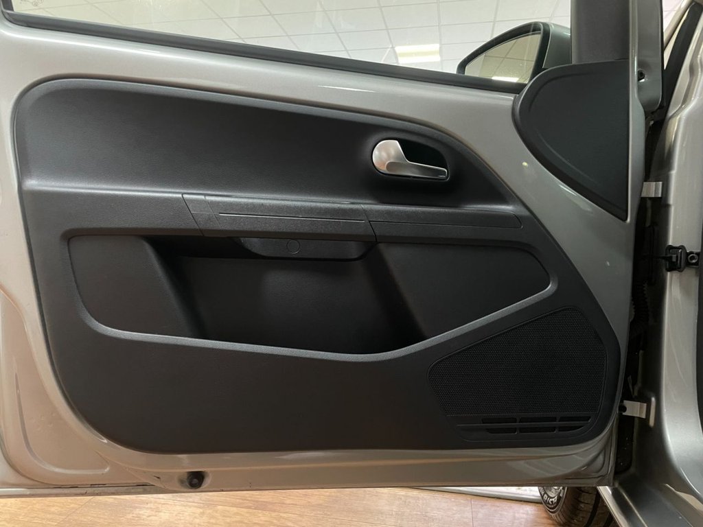 Used Volkswagen up! 2016 for sale - 76496222: Photo 42