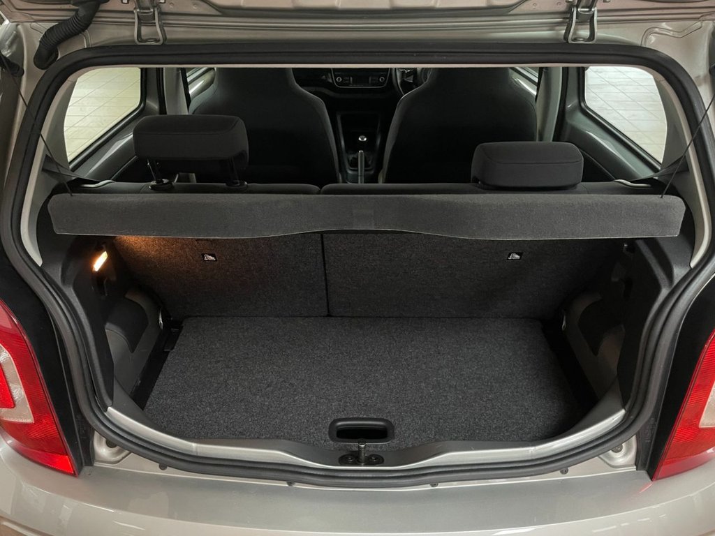 Used Volkswagen up! 2016 for sale - 76496222: Photo 44