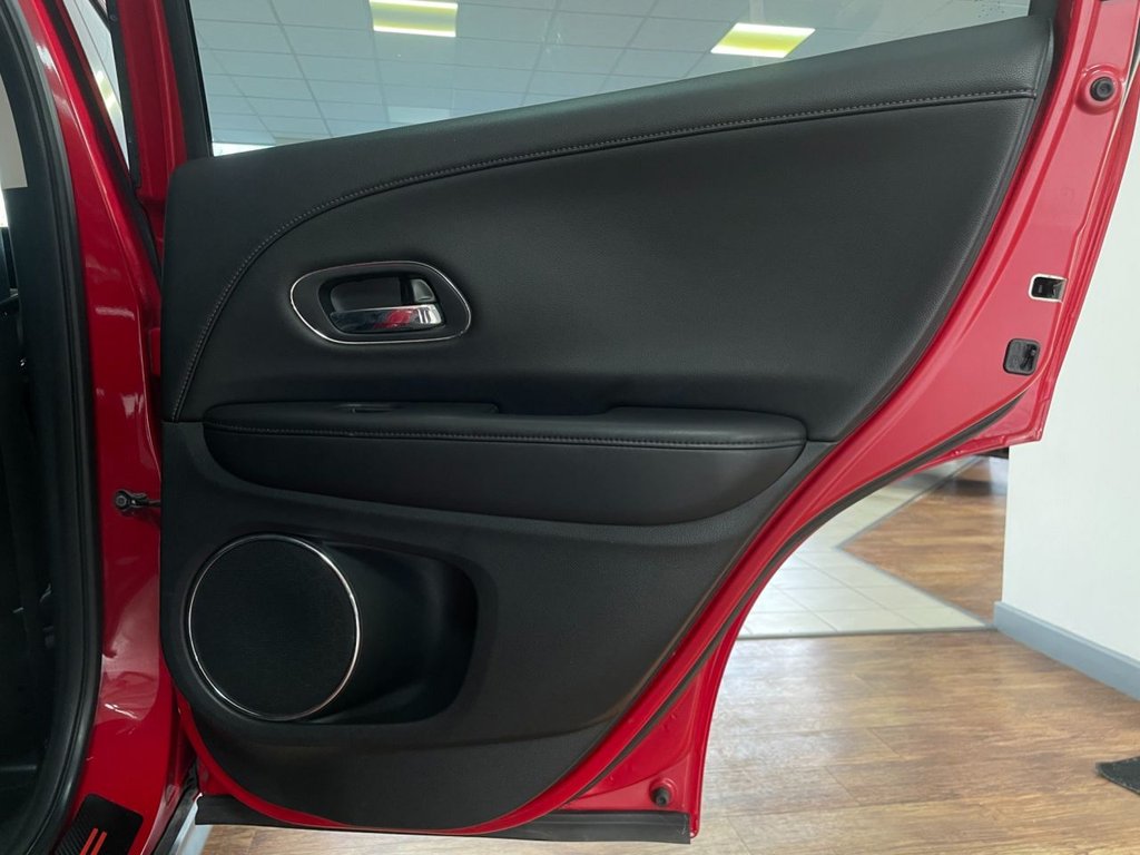 Used Honda HR-V 2015 for sale - 76642289: Photo 40