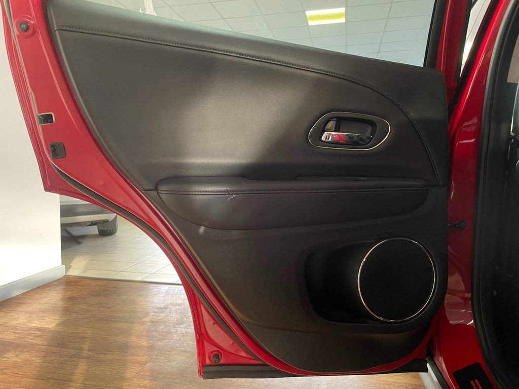 Used Honda HR-V 2015 for sale - 76642289: Photo 41