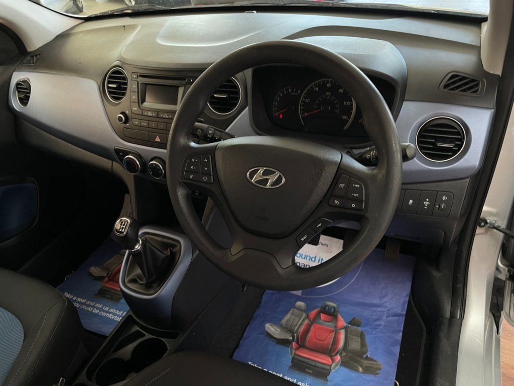 Used Hyundai i10 2014 for sale - 76642294: Photo 15