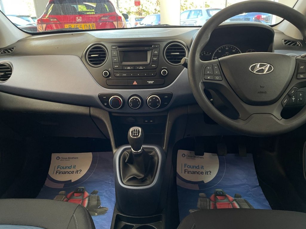 Used Hyundai i10 2014 for sale - 76642294: Photo 19