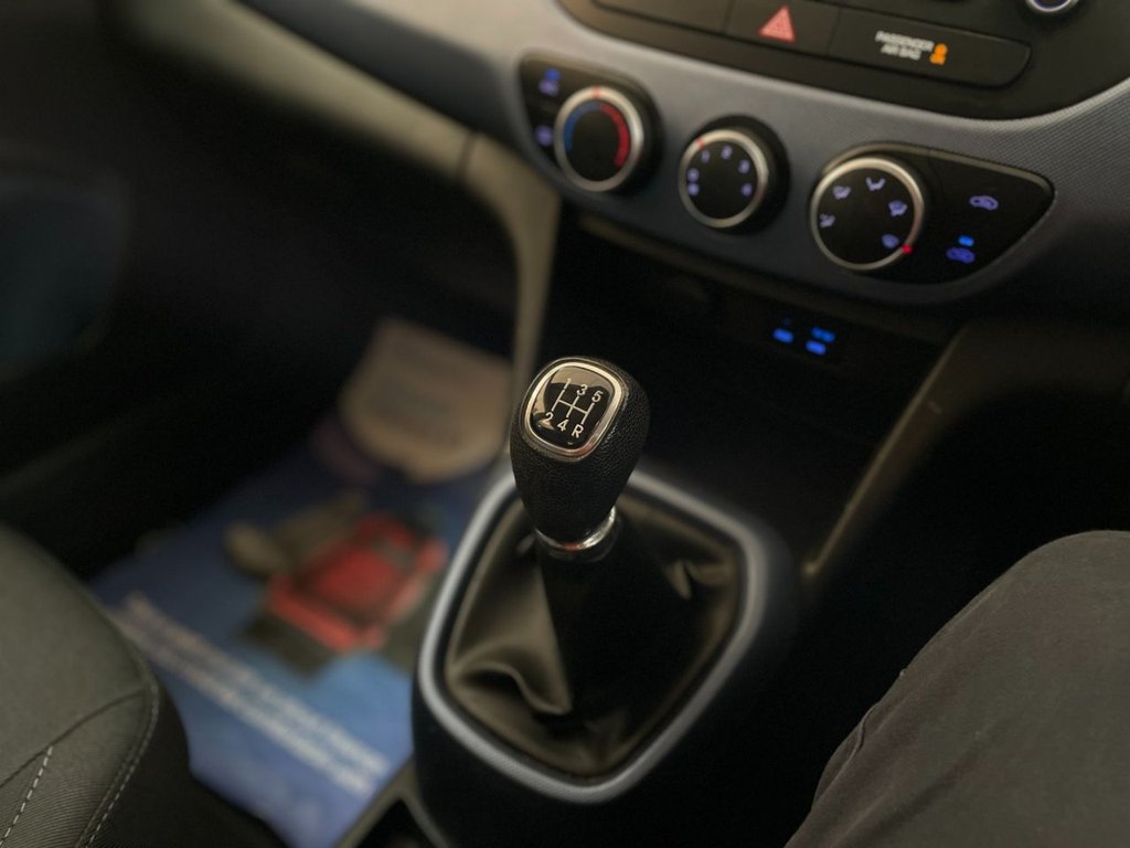 Used Hyundai i10 2014 for sale - 76642294: Photo 24