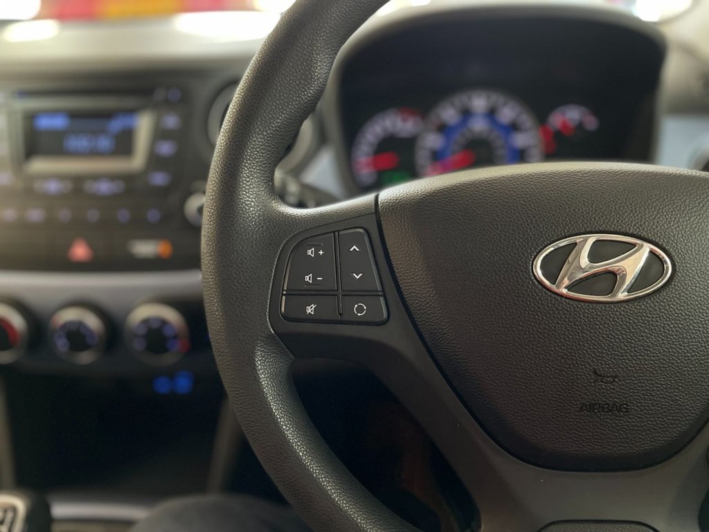 Used Hyundai i10 2014 for sale - 76642294: Photo 26