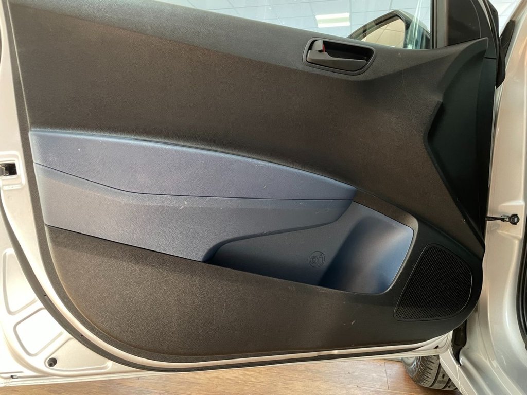 Used Hyundai i10 2014 for sale - 76642294: Photo 39