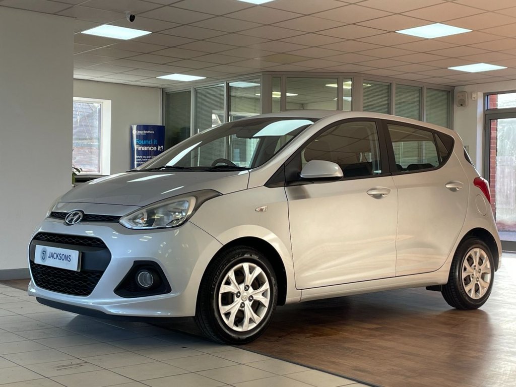 Used Hyundai i10 2014 for sale - 76642294: Photo 4