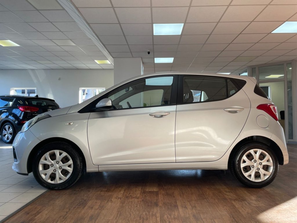 Used Hyundai i10 2014 for sale - 76642294: Photo 8