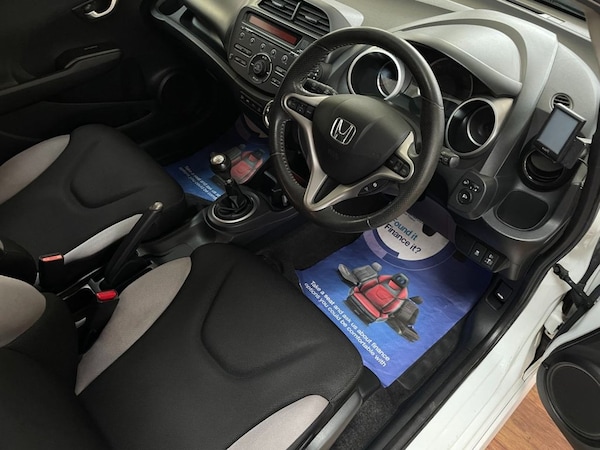 Used Honda Jazz 2012 for sale - 76241381: Photo 16