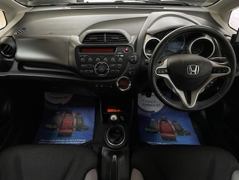 Used Honda Jazz 2012 for sale - 76241381: Photo 2