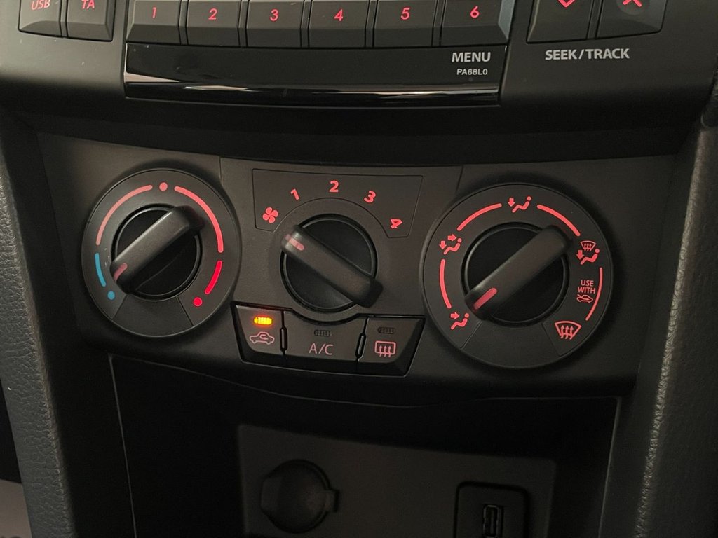 Used Suzuki Swift 2011 for sale - 76105643: Photo 23