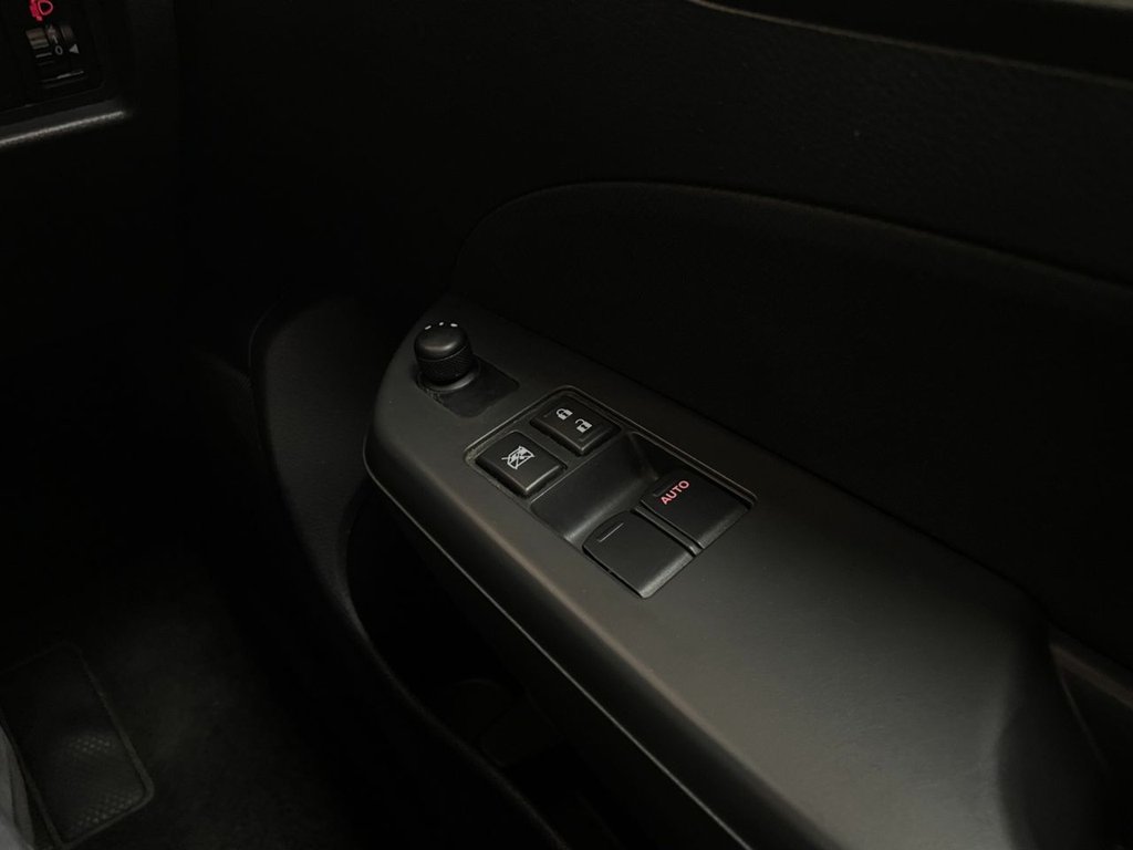 Used Suzuki Swift 2011 for sale - 76105643: Photo 28