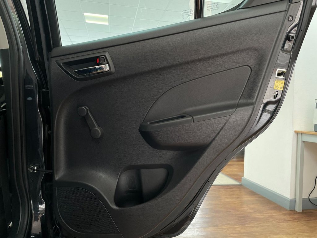 Used Suzuki Swift 2011 for sale - 76105643: Photo 37