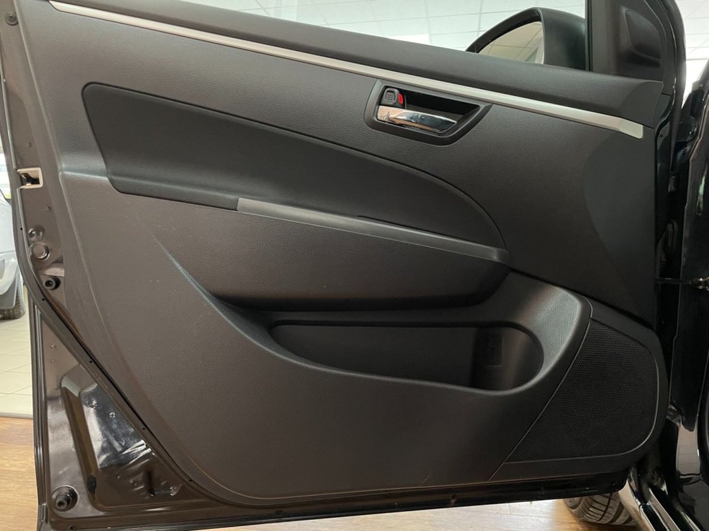 Used Suzuki Swift 2011 for sale - 76105643: Photo 39